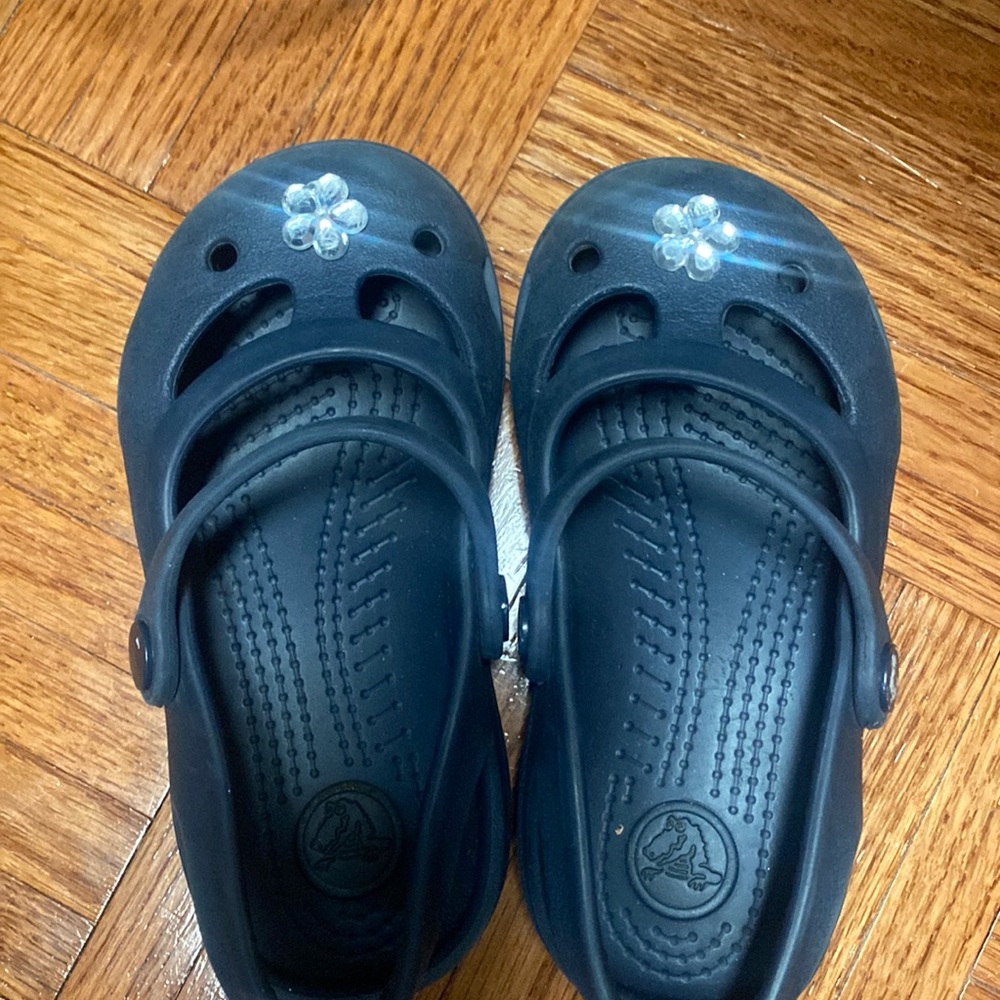 Crocs kids size 7